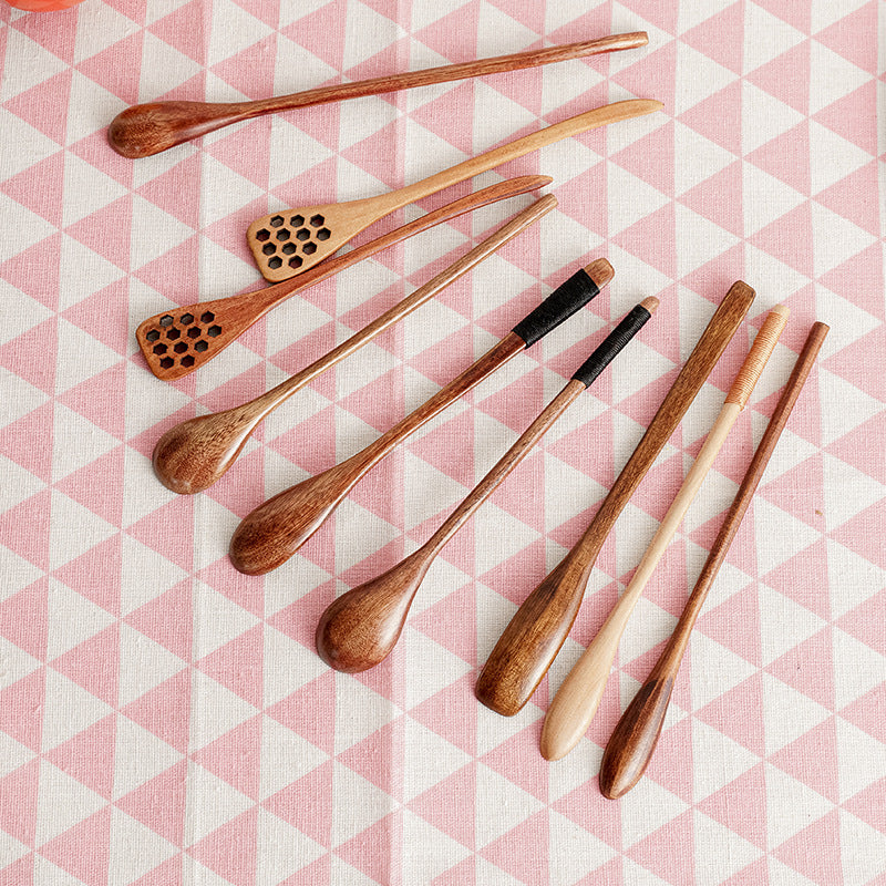 Environmentally Friendly Nanmu Long Handle Spoon